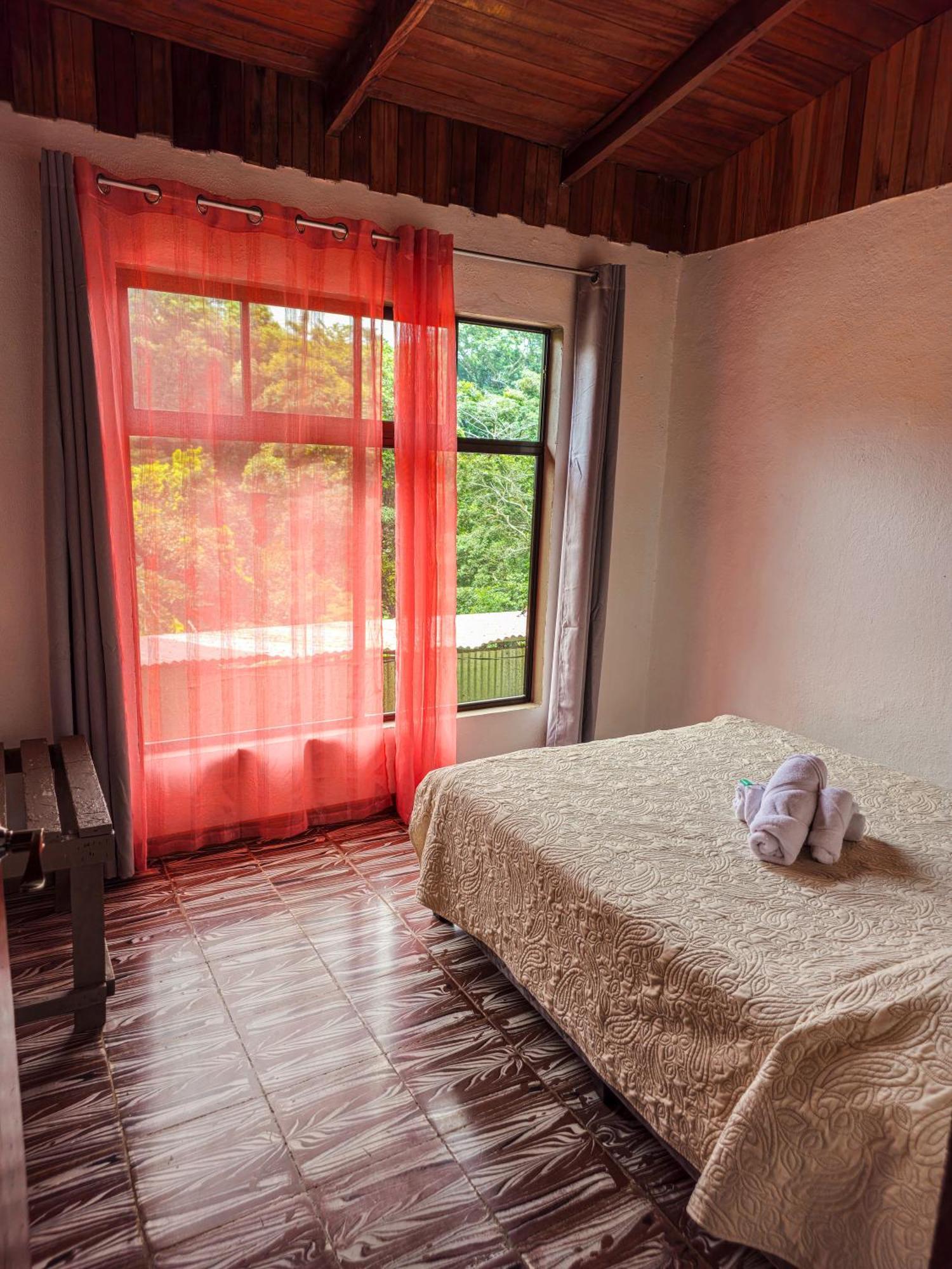 Cabinas Selva Verde Monteverde Pokoj fotografie